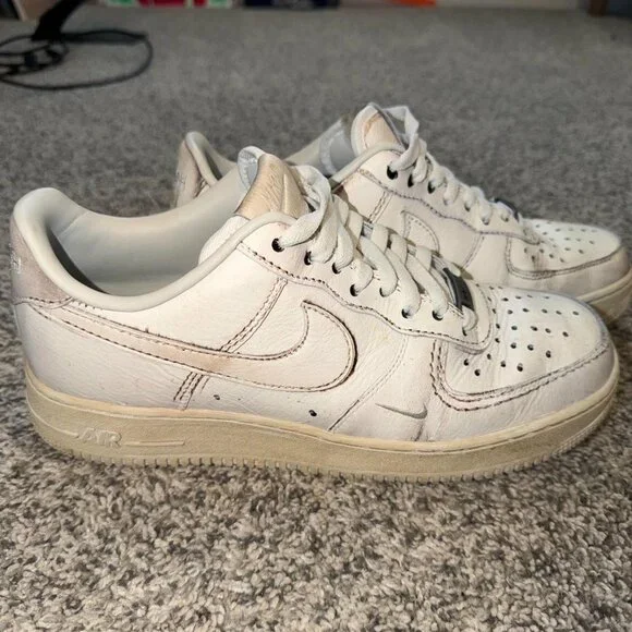 Nike Air Force 1 Low Dirty Triple White SWOOSH Size 10.5 - Picture 1 of 9